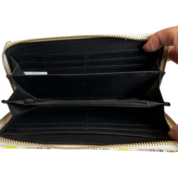 Badiya Pineapple Print Women's Wallet - Picture 4 of 6